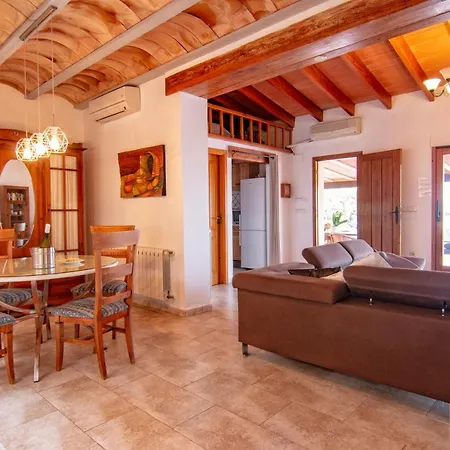 Holiday home Finca Els Atmetlers